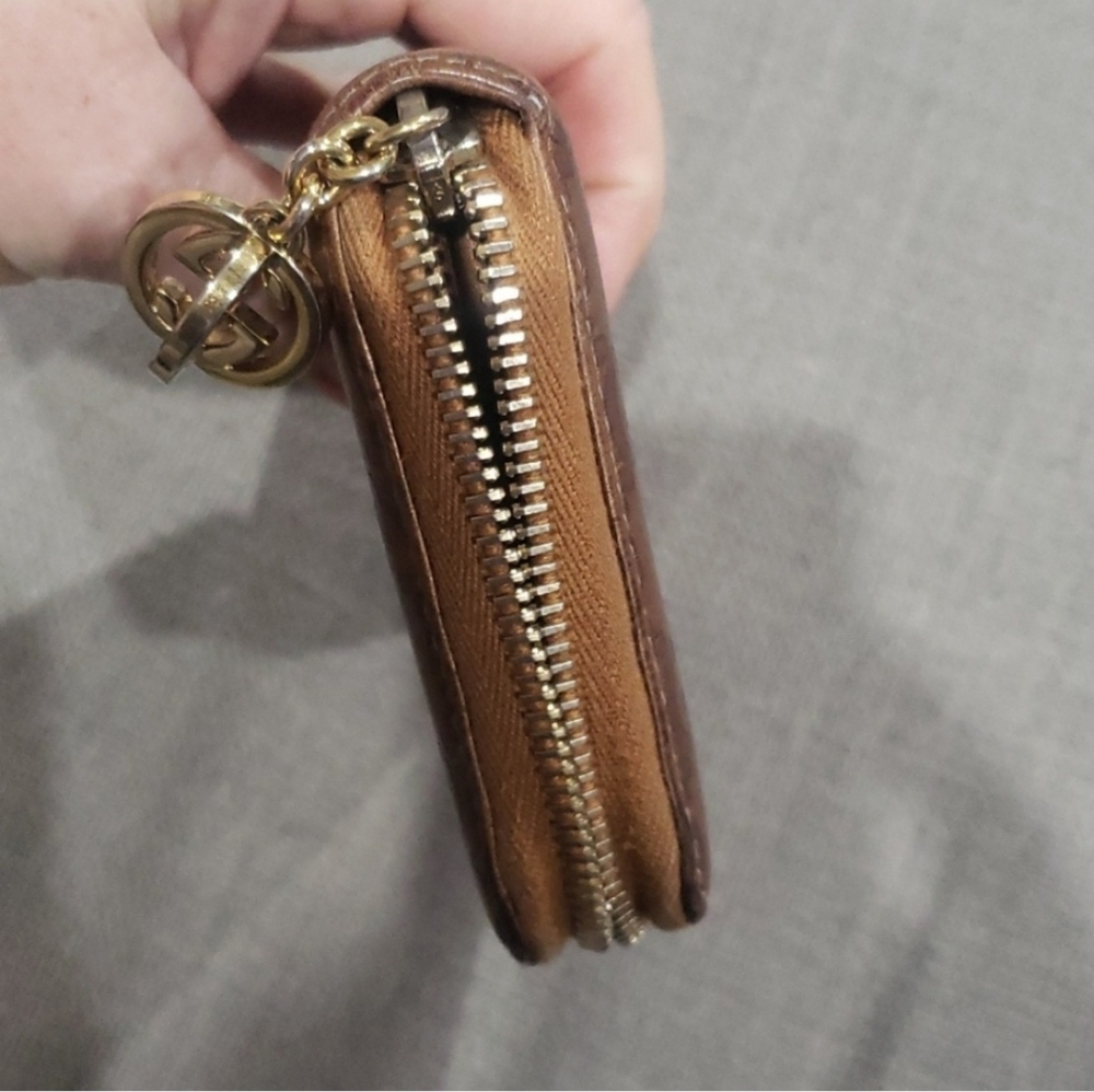 GUCCI GG Guccissima Leather Zip Around Bifold Long Wallet - Picture 8 of 11